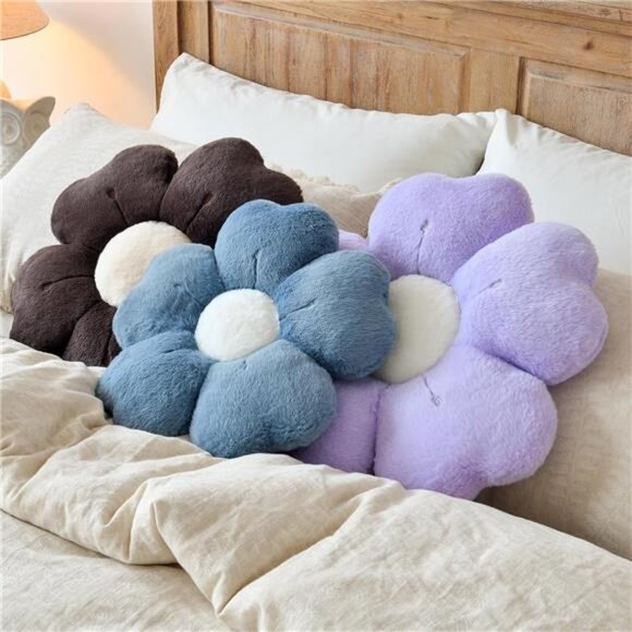 Flower Shaped Pillow, Cute Decorative Throw Pillow with Soft Artificial Fur - Picture 6 of 7